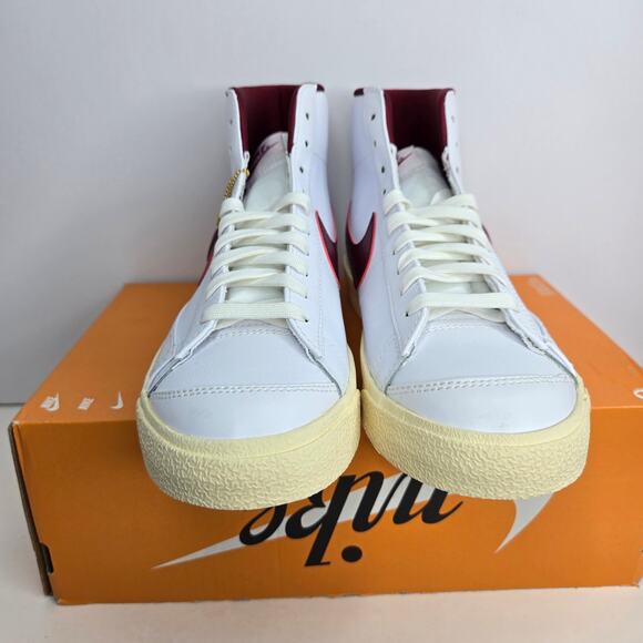 Nike Blazer Mid '77 SE Team Red Size 10 Women - Picture 5 of 8